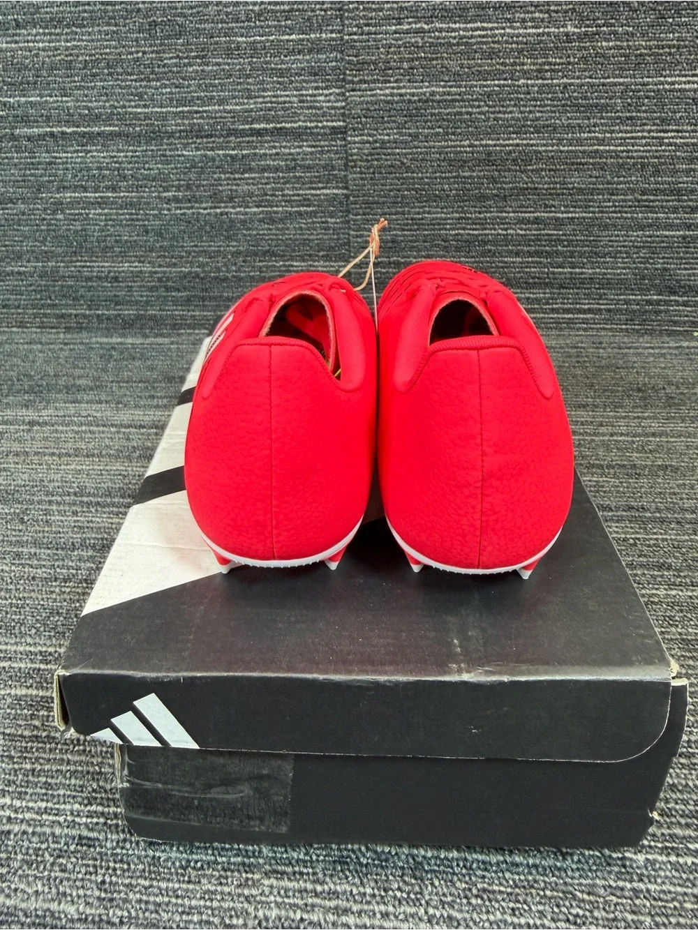adidas Predator Club FG/MG J Lucid Red/White Soccer Cleats unisex Junior 5 New